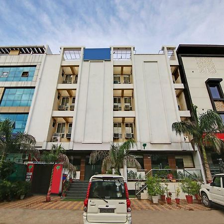 Capital O 32619 Hotel Sugar Palm Gwalior Exterior photo