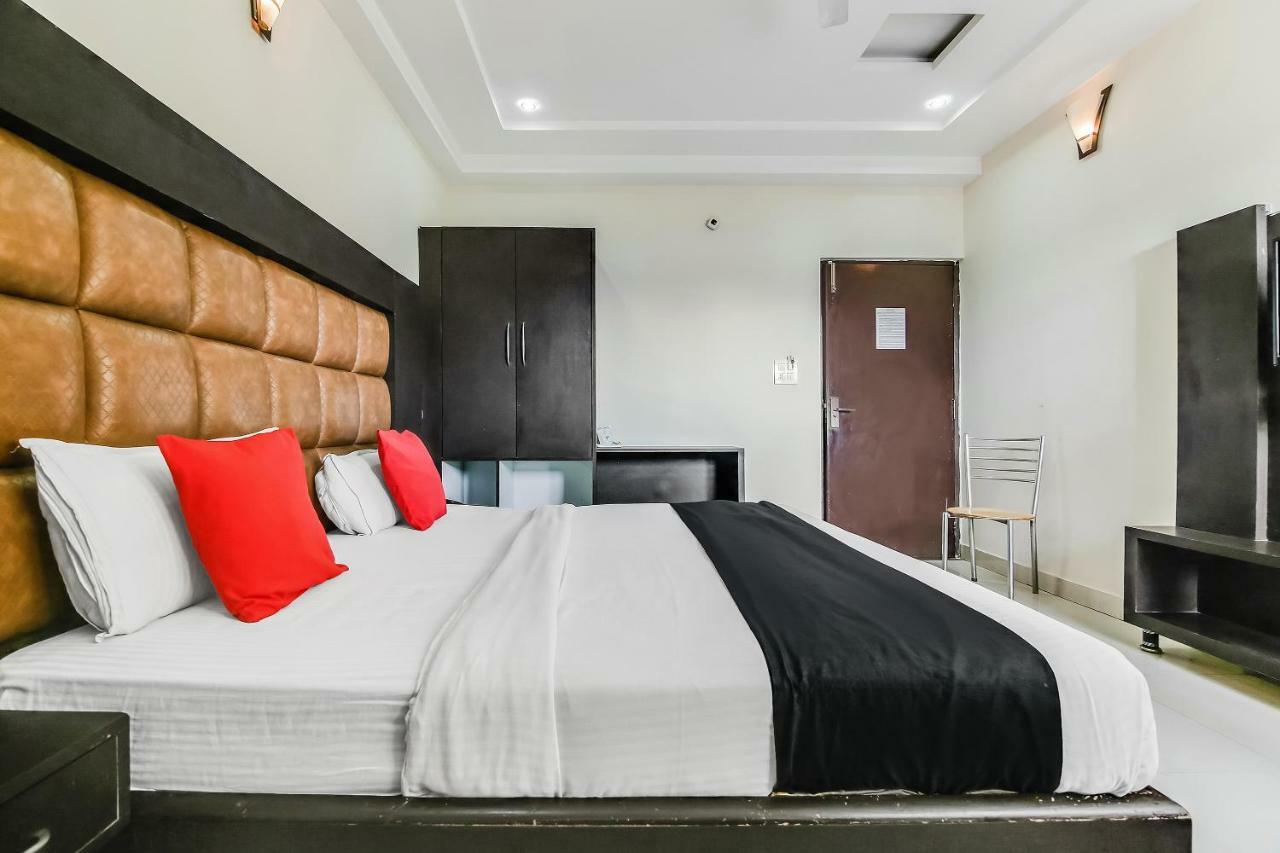Capital O 32619 Hotel Sugar Palm Gwalior Exterior photo